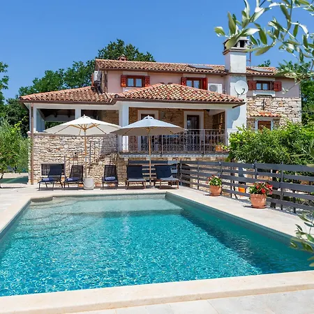Сasa de vacaciones House Matija With A Pool Svetvinčenat