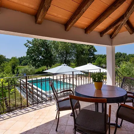 House Matija With A Pool * Svetvincenat